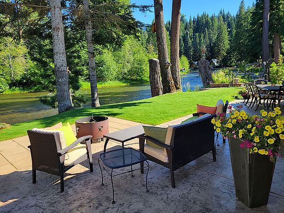 2nd image of 670 Pebble Beach Dr