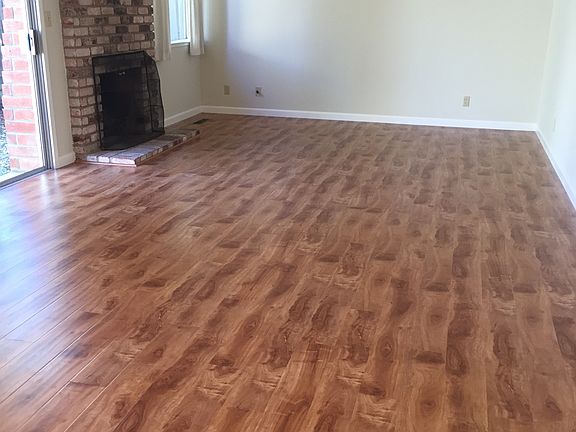 3rd image of 1288 E Fremont Trl