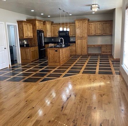 great room looking to kitchen area