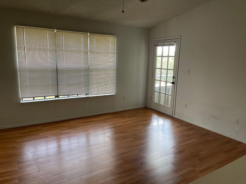 1st image of 4647 Cason Cove Dr #C
