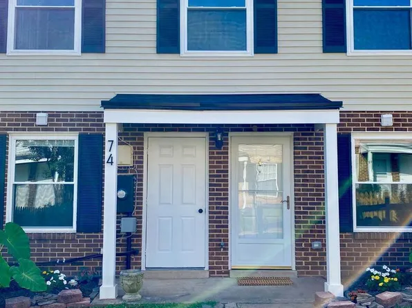 74 Hancock Pl NE, Leesburg, VA 20176