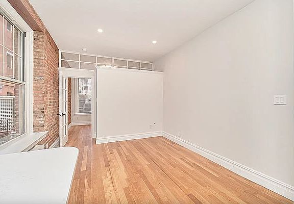 2nd image of 207 W 10th St APT 3D