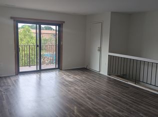 1204 N Oaks Blvd, North Brunswick, NJ 08902