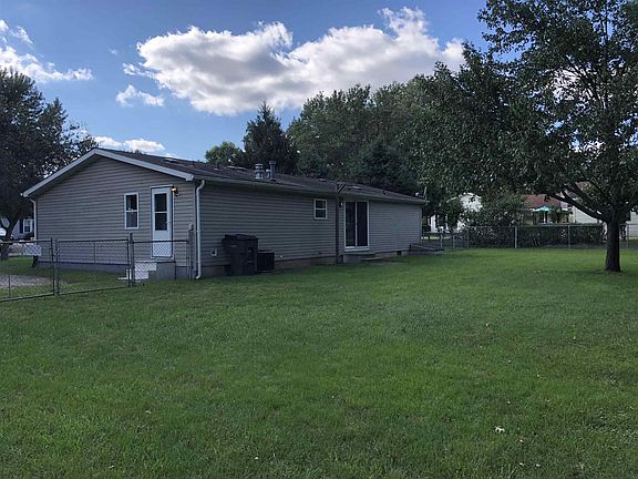 2nd image of 1732 Huron St