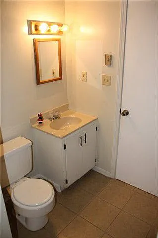 24 Kennedy Ave — Photo 2