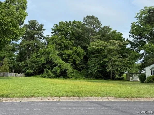 0 Cross St, Urbanna, VA 23175