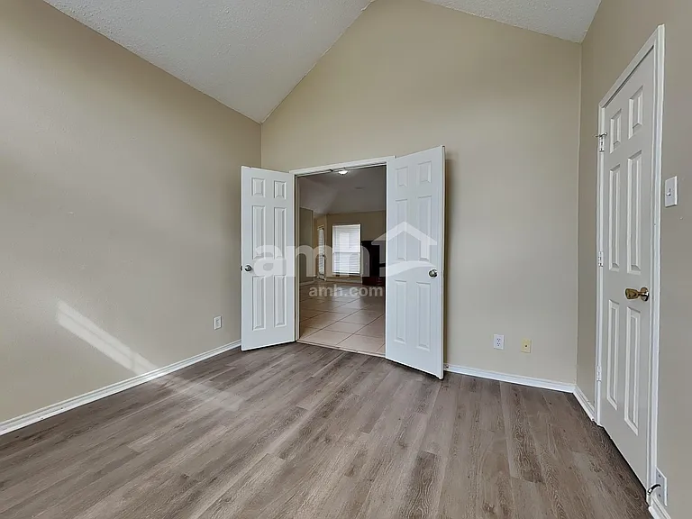 2717 Primrose Ln — Photo 23