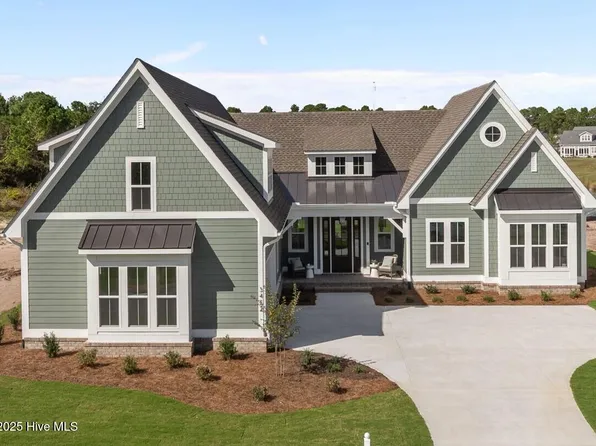 3452 St James Drive SE, Southport, NC 28461