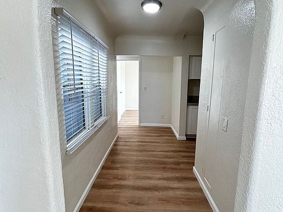 4th image of 2754-56 Wilma St #2754