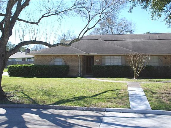 Front of townhouse.