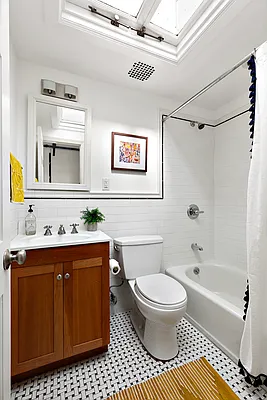 Sold by Compass | media 7