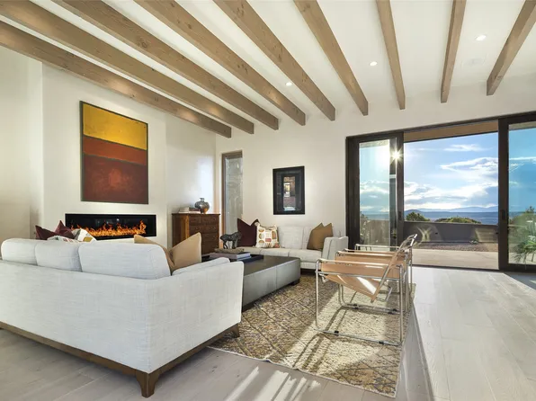 14 Camino Alazan, Santa Fe, NM 87506