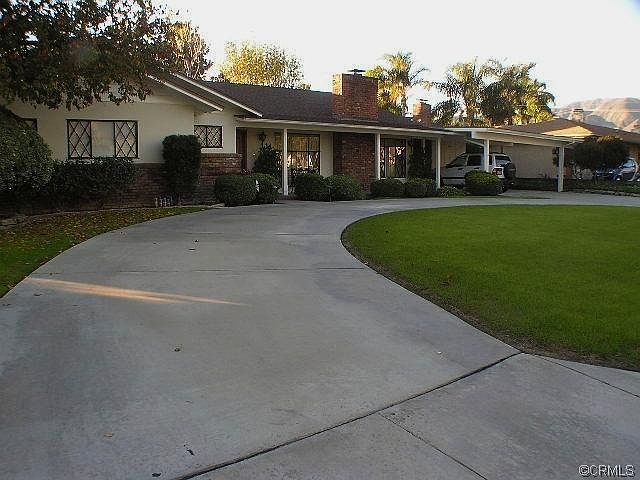 1st image of 3658 Parkside Dr