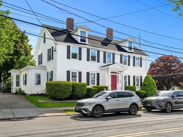 2 Mount Pleasant St APT 4, Rockport, MA 01966
