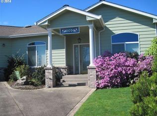 1060 NE Granite Ridge St, Roseburg, OR 97470