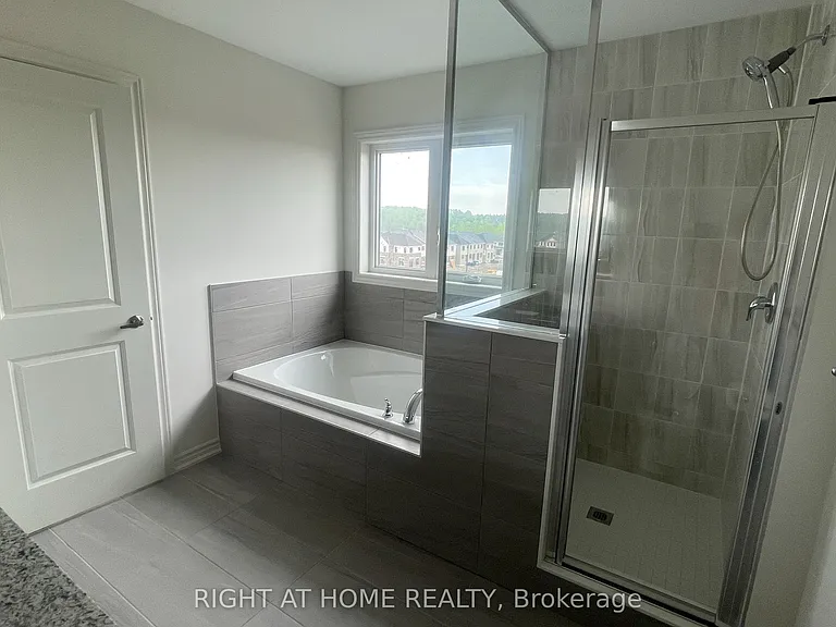 1054 Denton Dr — Photo 23