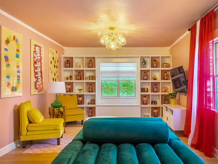 837 N Olive Ave — Photo 4