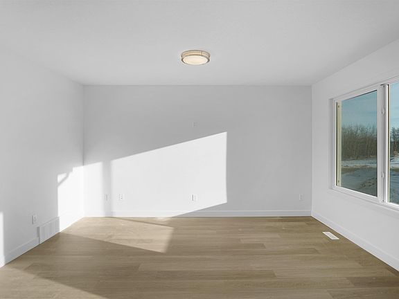 5th image of 191 Savoy Cres