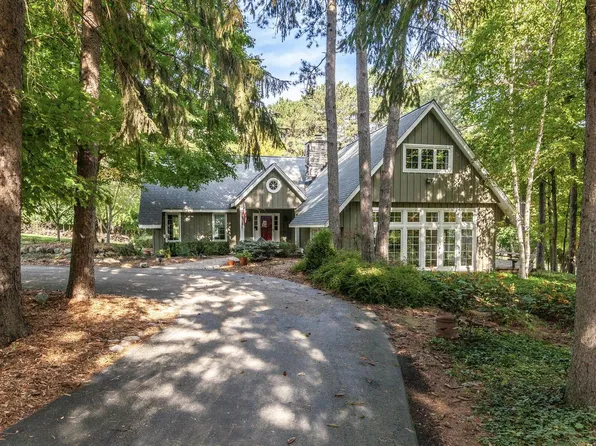 W286N3111 Lakeside ROAD, Pewaukee, WI 53072