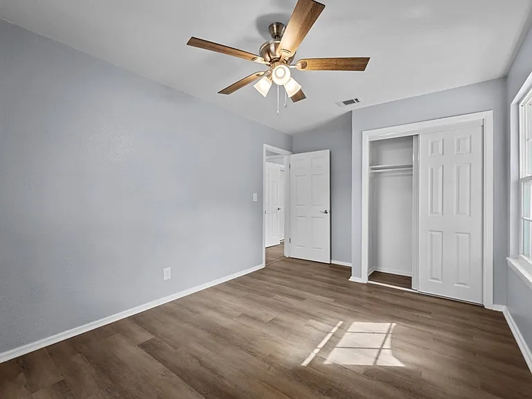 200 Winding Way — Photo 18