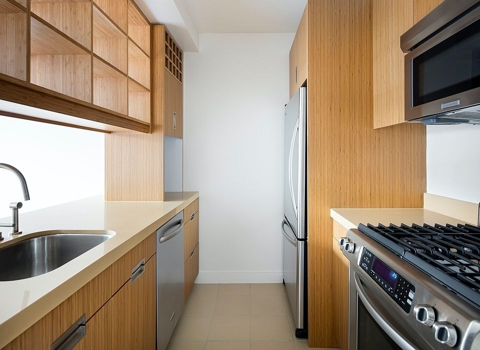 1st image of 450 W 17th St APT 541