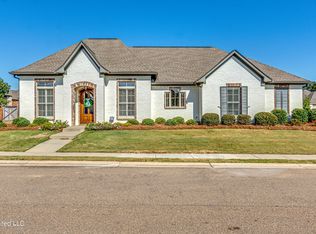 203 Grace Dr, Flowood, MS 39232