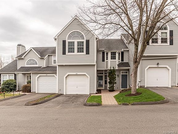 2nd image of 43 Rivendell Dr #43