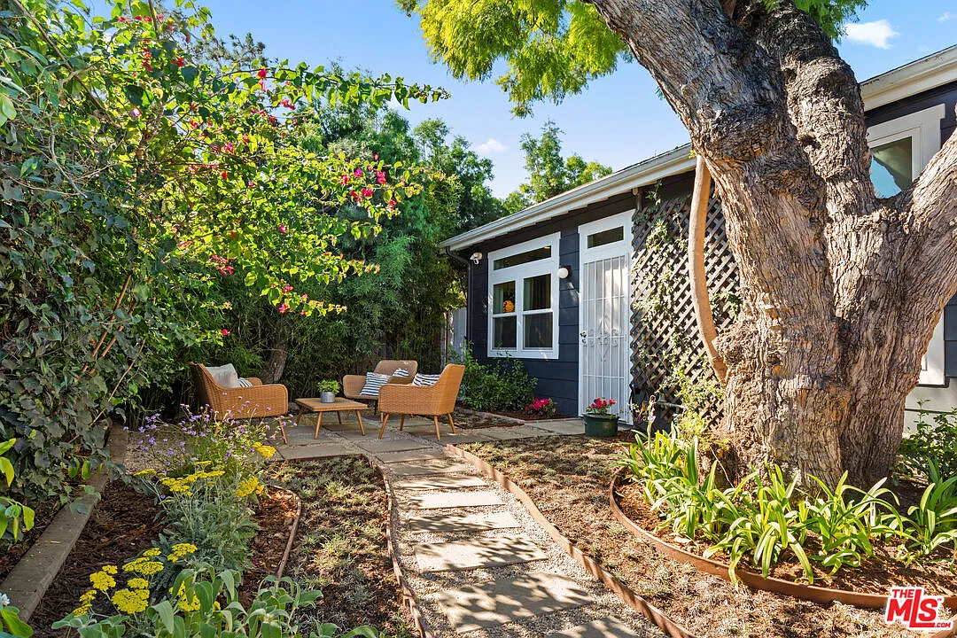 4 bed, 3.0 bath, 2042 sqft, $10,500 — Photo 4
