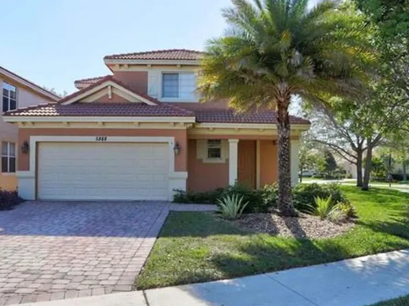 5888 SE Crooked Oak Ave, Hobe Sound, FL 33455
