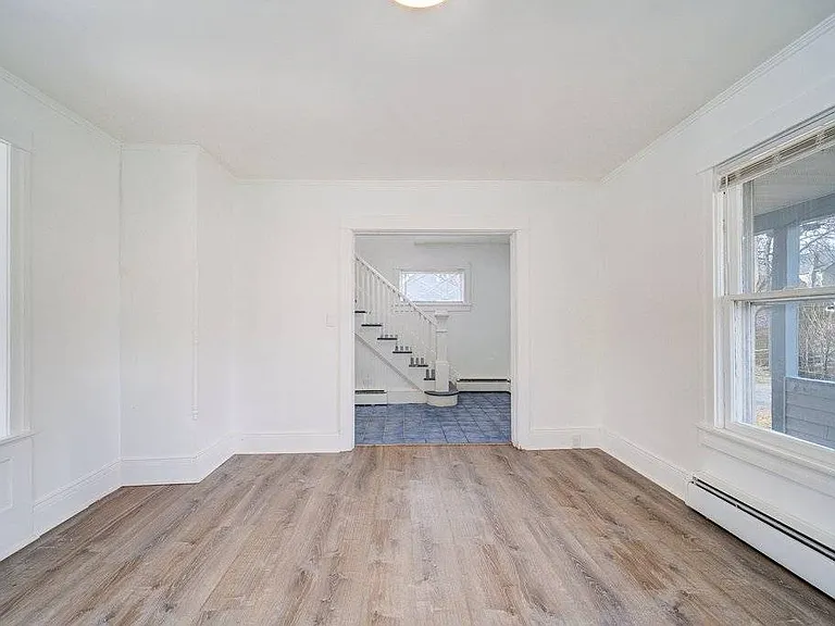 6 Elm St — Photo 17