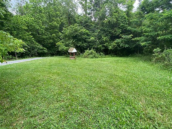 3rd image of 74 Vernon Ln
