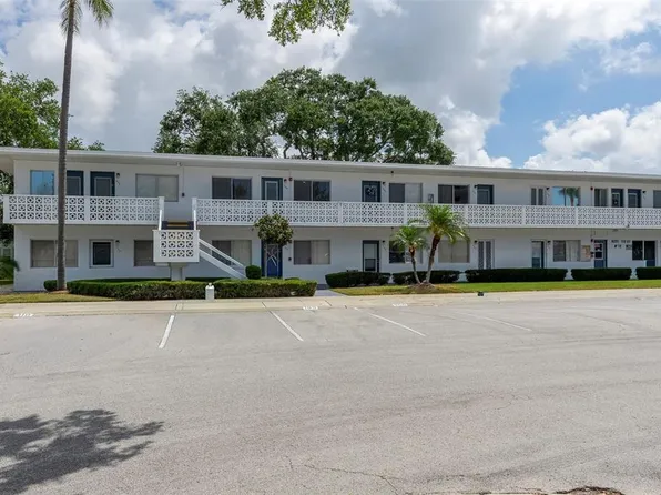8221 112th St APT 209, Seminole, FL 33772