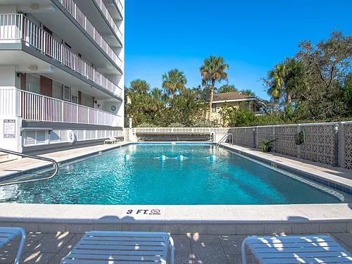 935 E Causeway Blvd #408 Photo 1