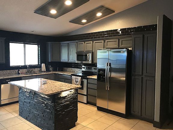 2nd image of 3971 Brookside Dr