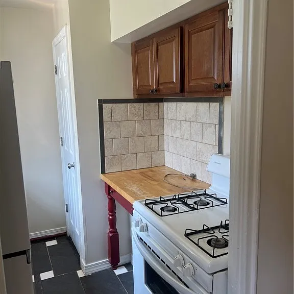605 Monticello Dr — Photo 4