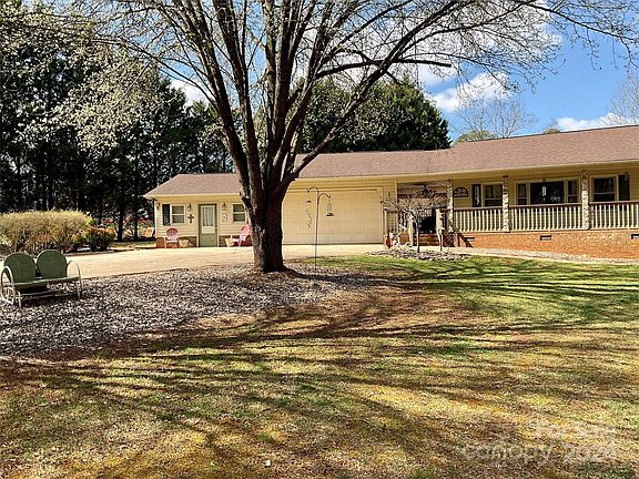 3rd image of 4525 Tekoa Dr