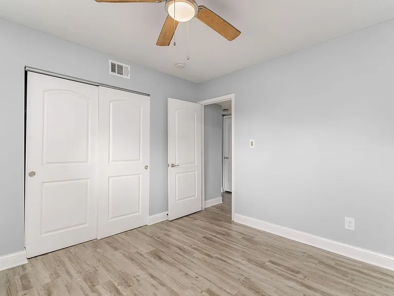 1580 E Mound St — Photo 12