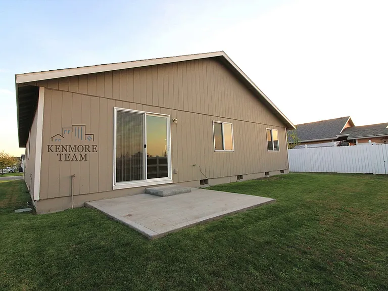 8819 Oliver Dr — Photo 10