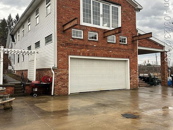 5th image of 1920 Lakeside Rd