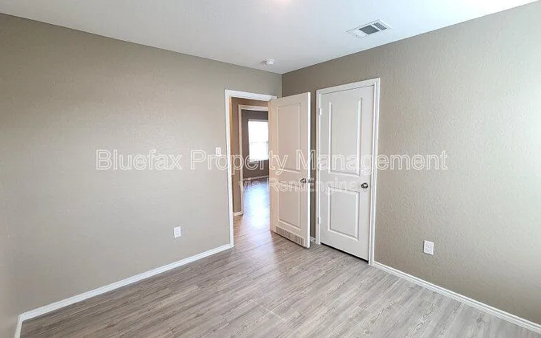 13869 Llama Pl — Photo 14