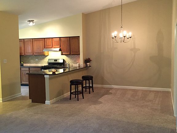2nd image of 1830 Shetland Rd