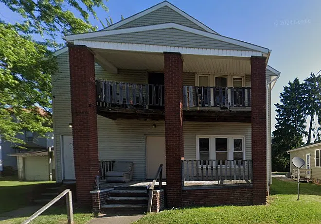 2 bed, 1180 sqft, $726 — Photo 1