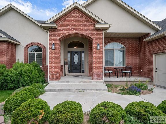 2nd image of 9232 N Mapleview Dr