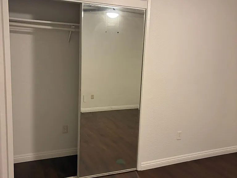 6105 Ambergrove St — Photo 27