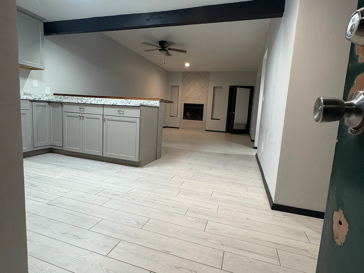 1230 Mechem Dr — Photo 2