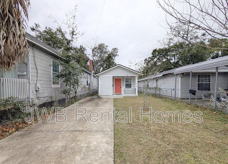 1st image of 1118 Evergreen Ave
