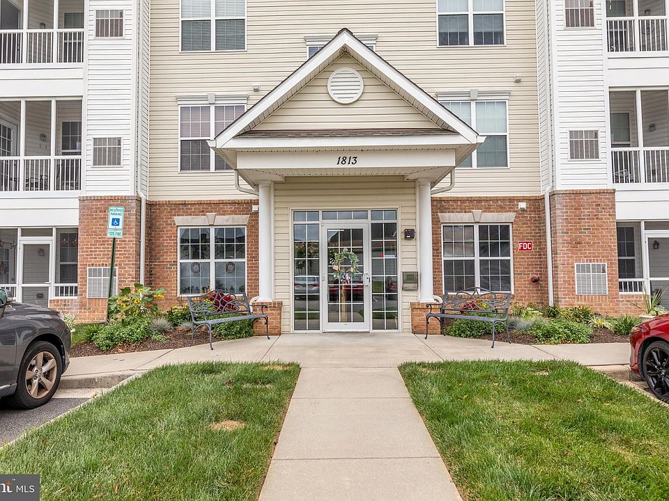 1st image of 1813 Selvin Dr Unit 302