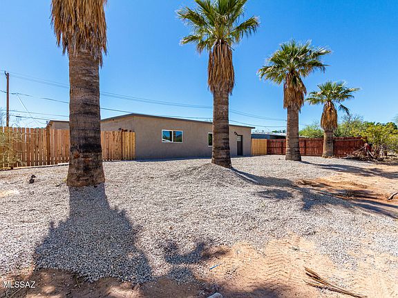 5th image of 2601 W Quail Rd