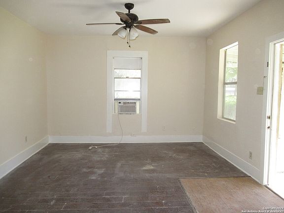 3rd image of 1847 MONTANA ST