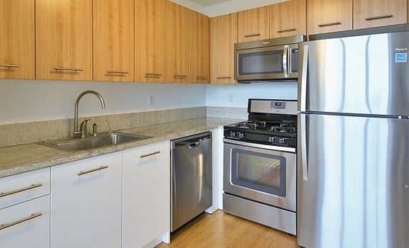 3rd image of 800 Avenue Of The Americas APT 29H